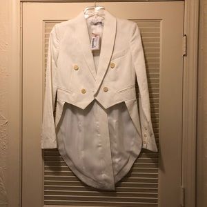 NWT white tuxedo blazer with cream buttons size 6